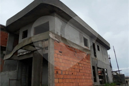 Terreno à venda com 3 quartos, sendo 1 suíte, no condomínio Lago dos Pássaros, Cotia - SP