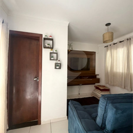 Sobrado à venda ou para alugar com 3 quartos, sendo 1 suíte, em Nossa Senhora Aparecida, Cuiabá, MT
