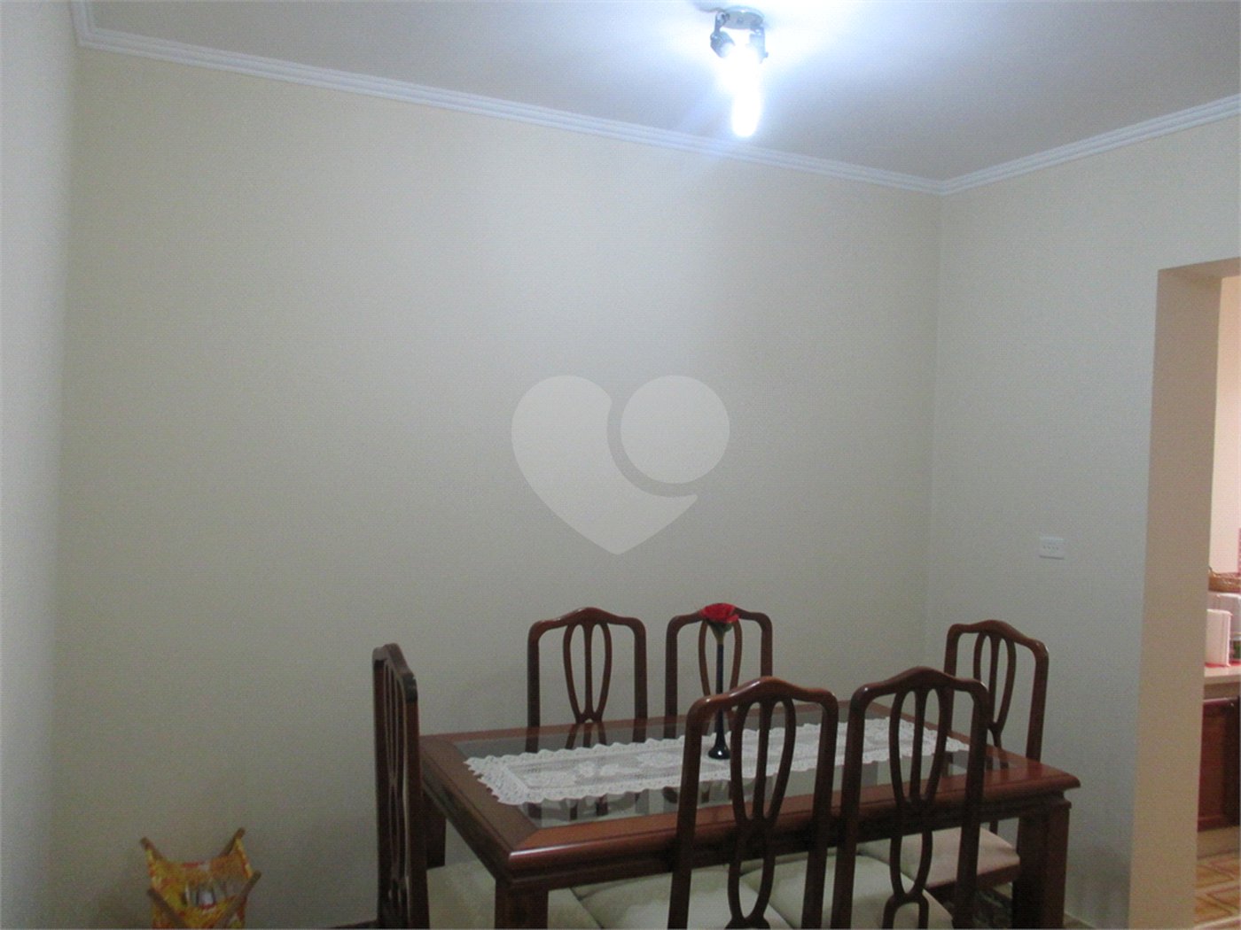 Casa à venda com 2 quartos, sendo 1 suíte, em Mirandópolis, São Paulo, SP