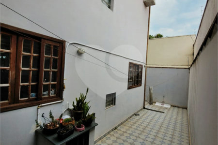 Sobrado à venda com 4 quartos, sendo 1 suíte, em Jardim Regina, Indaiatuba, SP