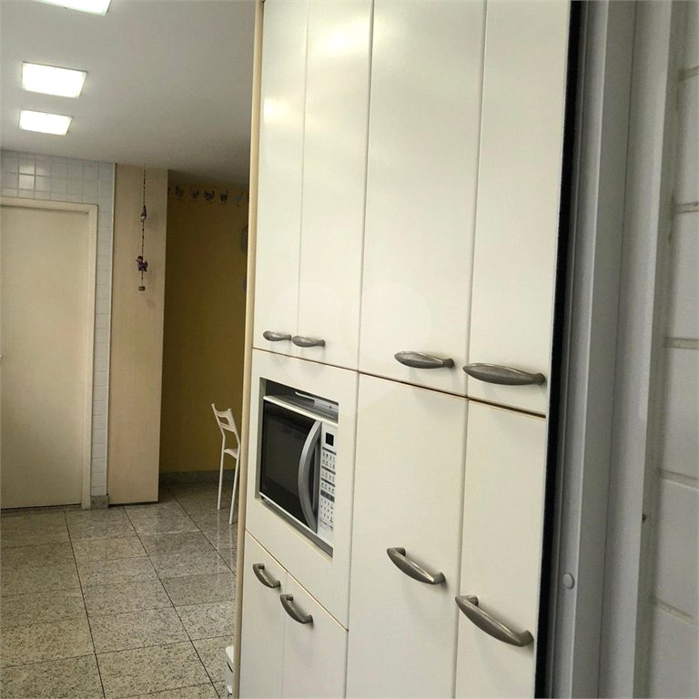Apartamento à venda com 4 quartos, sendo 3 suítes, em Alto da Boa Vista, São Paulo, SP