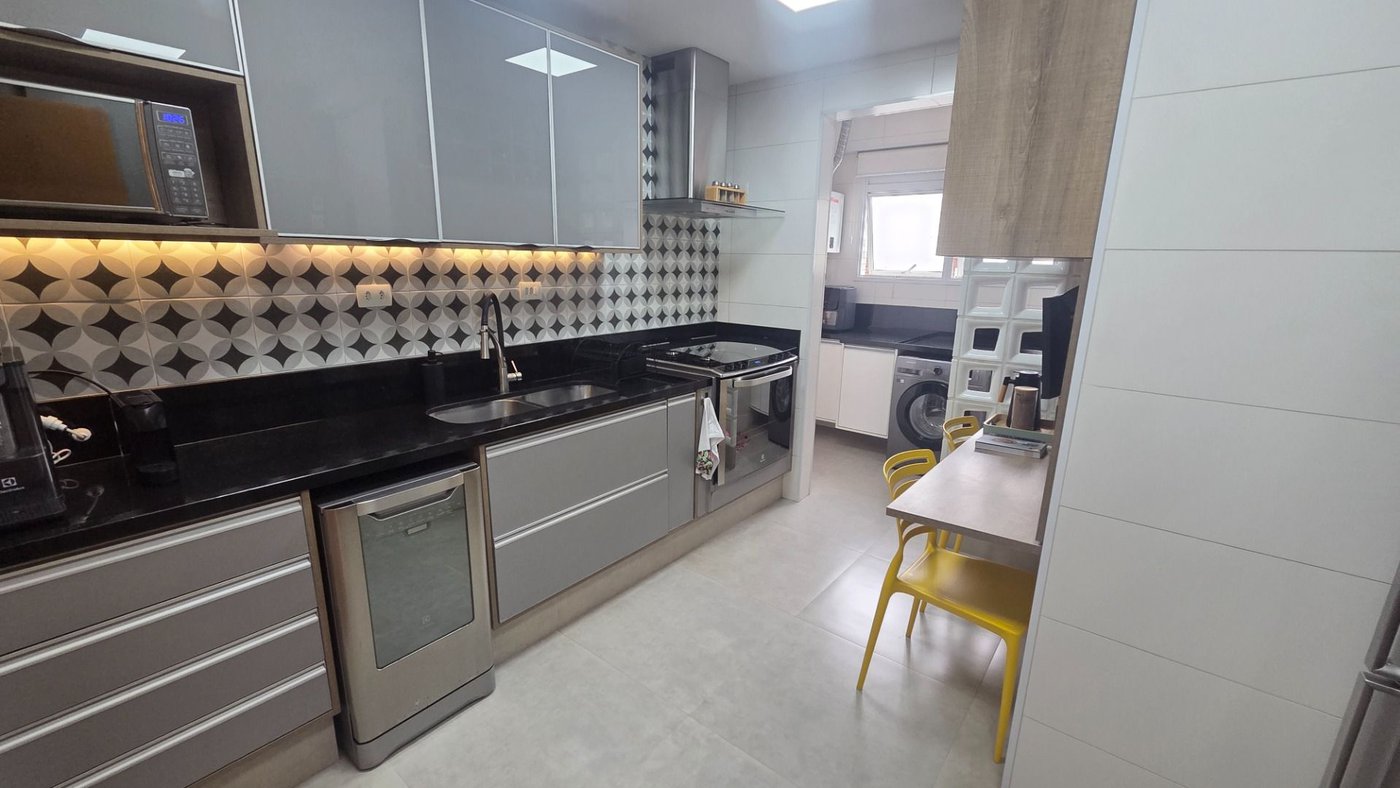 Apartamento com 2 dormitórios à venda, 95 m² por R$ 1.320.000,00 - Pompéia - Santos/SP