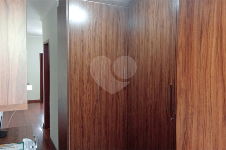 Sobrado à venda com 4 quartos, sendo 3 suítes,  em Horto Florestal, São Paulo, SP