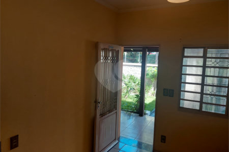 Casa para alugar com 2 quartos, sendo 1 suíte, no Centro, Vinhedo, SP