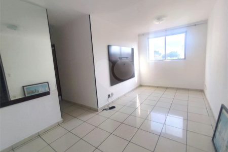 Apartamento à venda com 2 quartos em Sítio Pinheirinho, São Paulo, SP