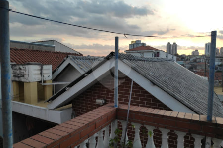 Casa à venda com 3 quartos, sendo 1 suíte, em Vila Nivi, São Paulo, SP
