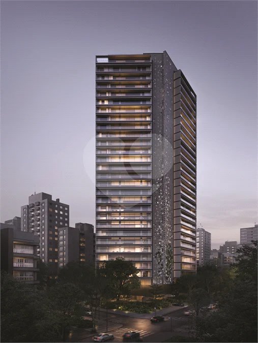 Cobertura Duplex Exclusiva nos Jardins | 614 m², 4 Suítes e 5 Vagas, Vista Livre