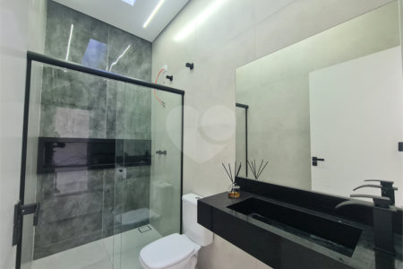 Casa à venda com 3 quartos, sendo 1 suíte, no condomínio Vilagio Wanel, Sorocaba - SP