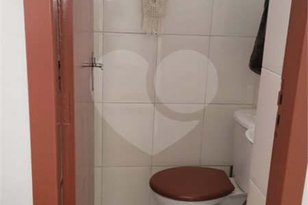 Sobrado à venda com 3 quartos em Água Fria, São Paulo, SP