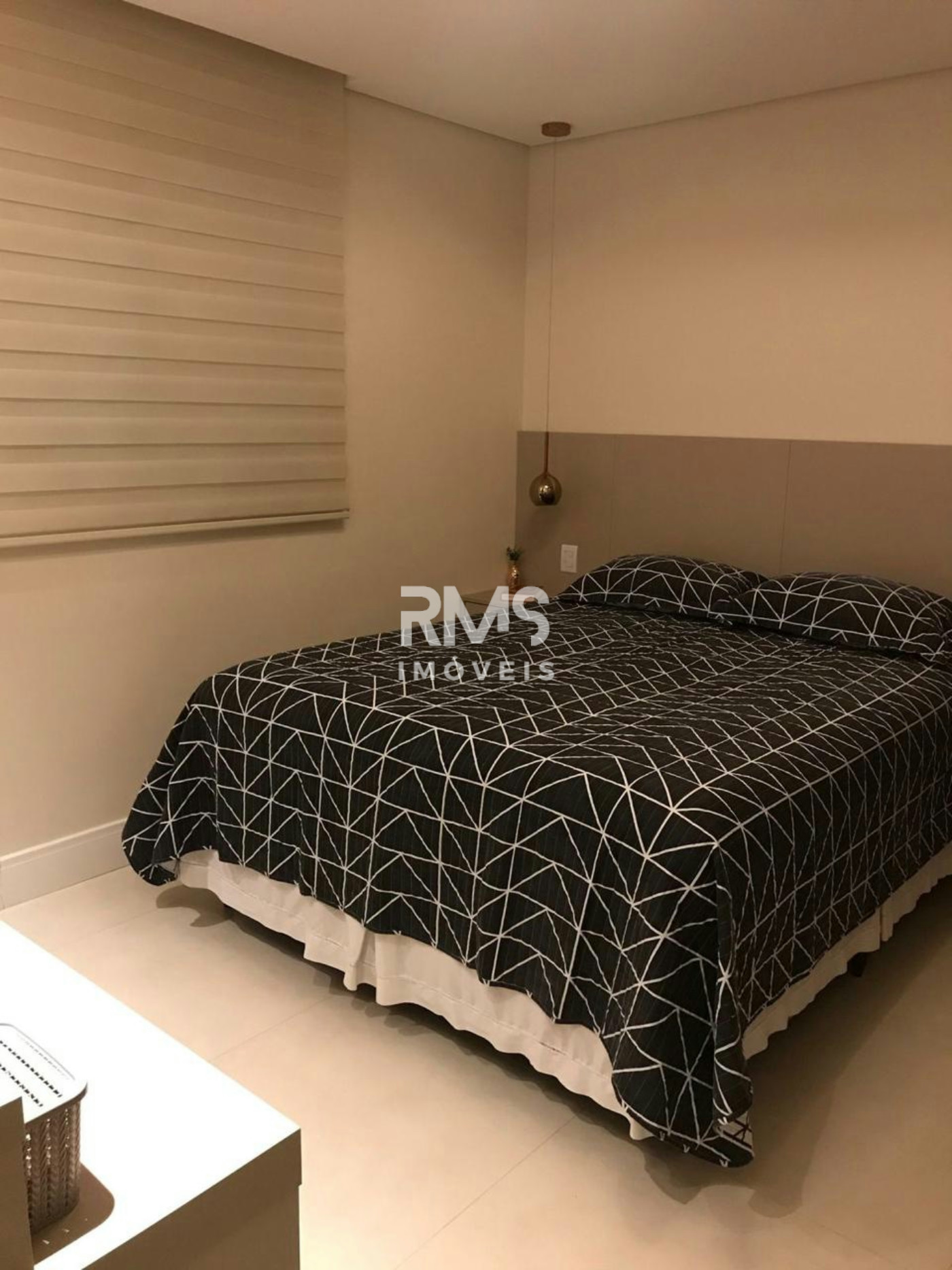 Belíssimo à venda com 3 quartos, sendo 1 suíte, no condomínio Residencial Ilhas Mediterrâneo, Itu - SP