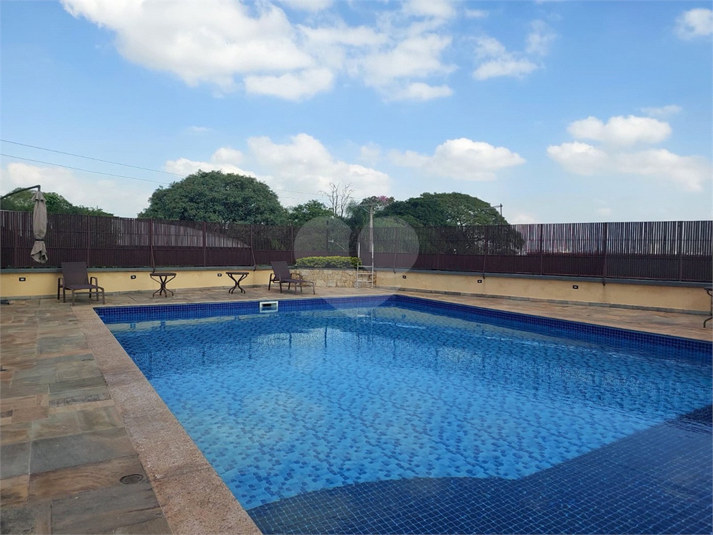 Apartamento à venda com 3 quartos, sendo 1 suíte, em Parque São Domingos, São Paulo, SP