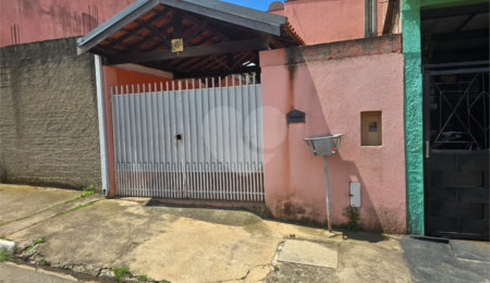 Casa à venda com 2 quartos em Vila Carvalho, Itapetininga, SP