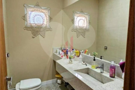 Casa à venda com 3 quartos, sendo 1 suíte, no condomínio Jardim Vale do Lago, Sorocaba - SP