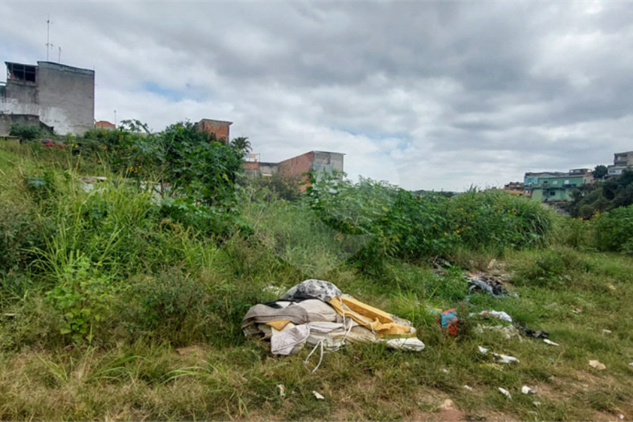 Terreno à venda em Guaianazes, São Paulo, SP