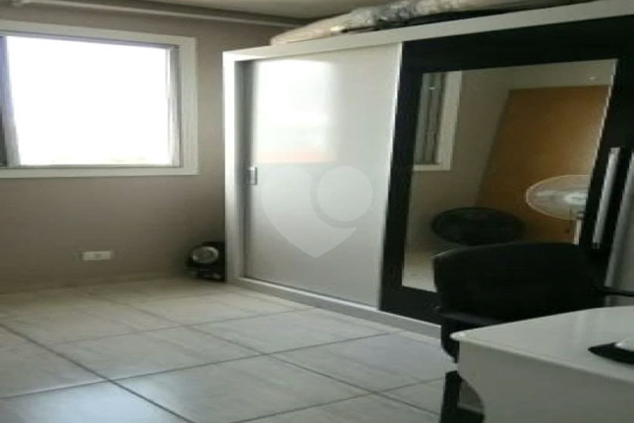 Excelente Apartamento de 02 dormitórios. Venha fazer uma Visita.