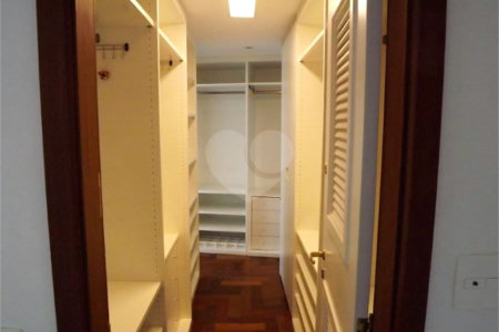 Apartamento à venda com 4 suítes em Vila Suzana, São Paulo, SP