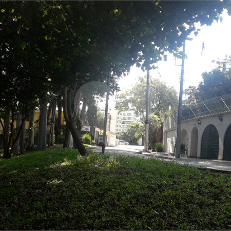 Casa à venda com 3 quartos, sendo 2 suítes, em Jardim Leonor, São Paulo, SP