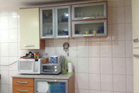 Sobrado à venda com 3 quartos, sendo 1 suíte, em Jardim Monte Kemel, São Paulo, SP