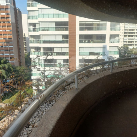 Apartamento à venda com 4 quartos, sendo 2 suítes, em Vila Uberabinha, São Paulo, SP