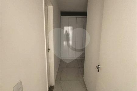 Apartamento à venda com 2 quartos, sendo 1 suíte, em Vila Marina, São Paulo, SP