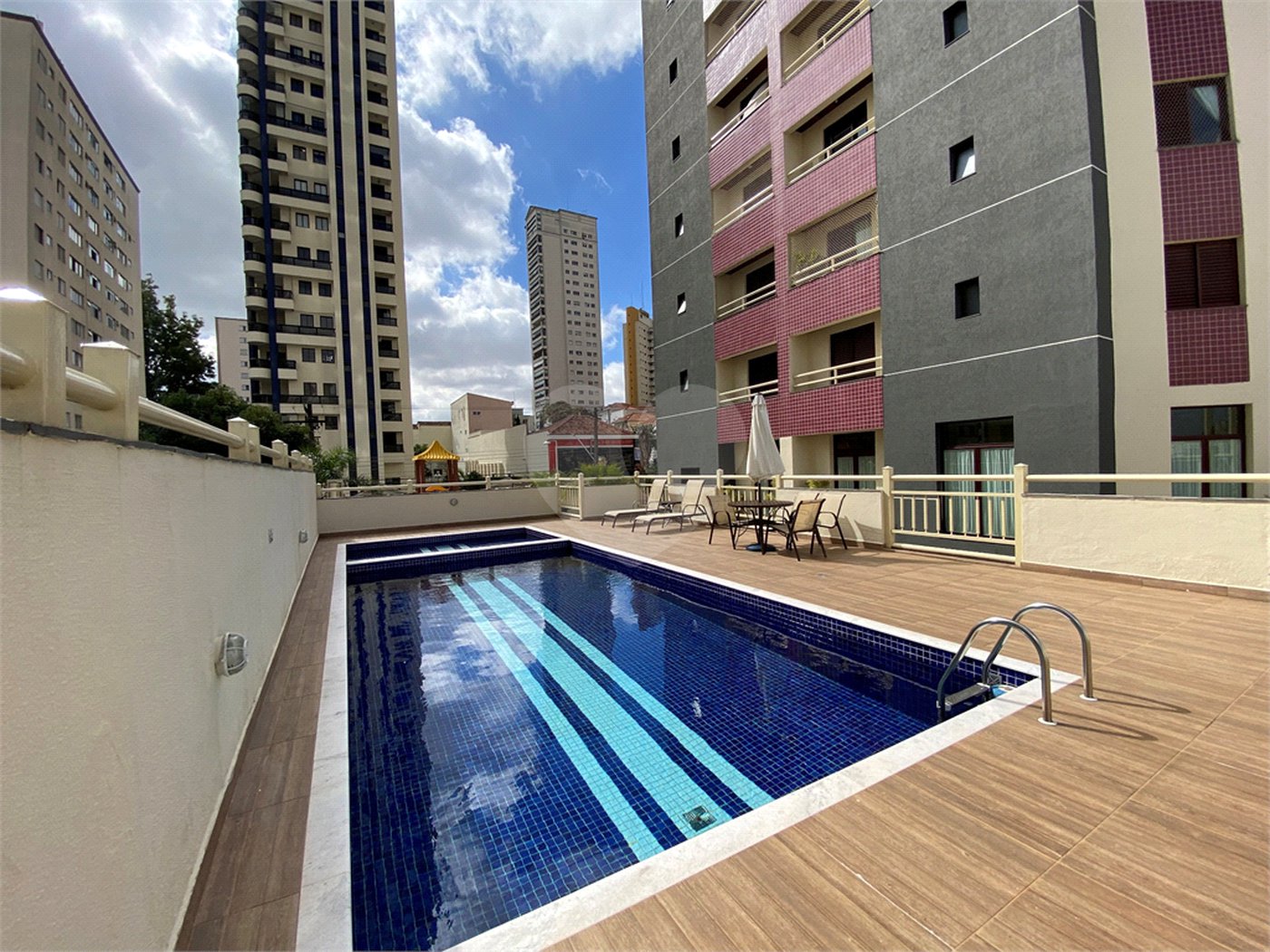 Duplex à venda com 4 suítes em Santana, São Paulo, SP