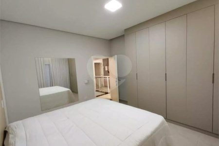 Casa à venda com 2 suítes no condomínio Parque Imperial, Salto - SP