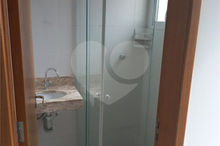 Casa à venda com 2 suítes no condomínio martinha, São Paulo - SP