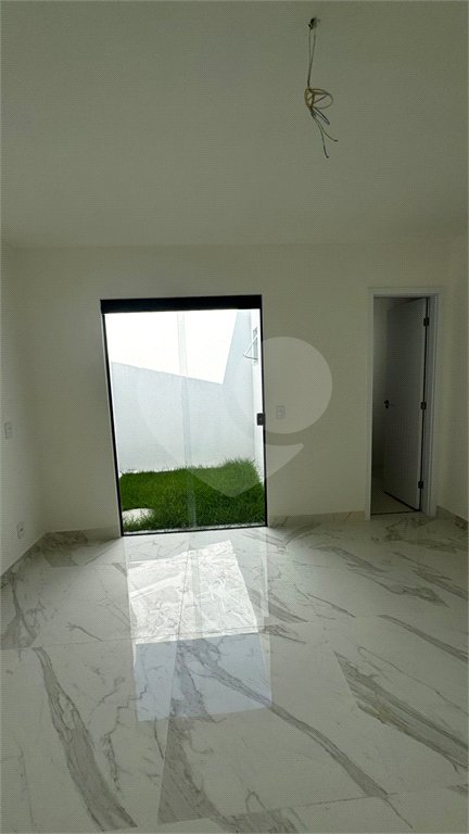Casa à venda com 2 quartos, sendo 1 suíte, no condomínio Parque Guará, Rio de Janeiro - RJ