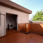 Casa com 4 Dormitórios sendo 1 suíte, com 3 Vagas