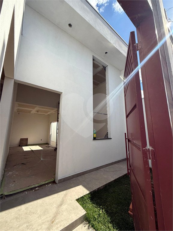 Casa no Embaré 3 quartos 1 suíte