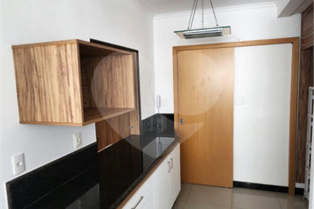 Apartamento no Condomínio Edifício Manaus em Ribeirão Preto para Venda
