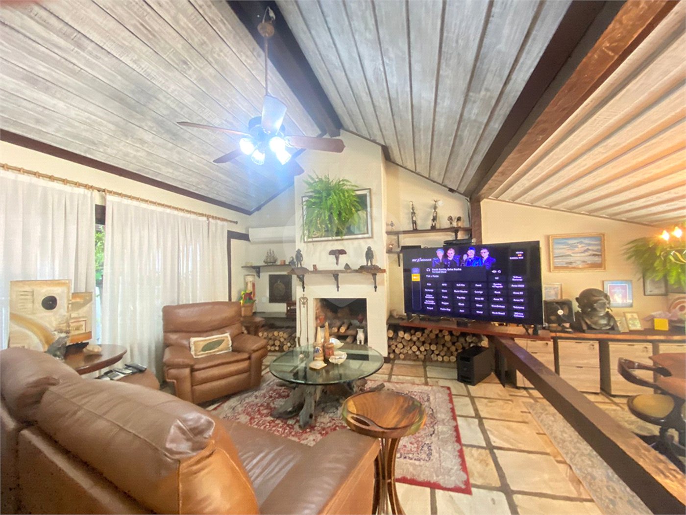 Casa à venda com 6 quartos, sendo 4 suítes, em Canto, Armação dos Búzios, RJ