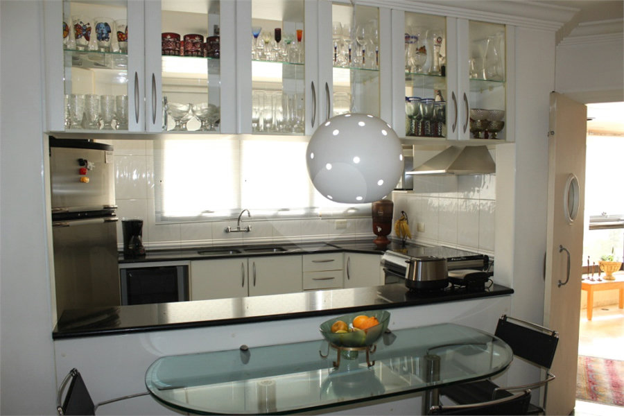 Apartamento à venda com 4 quartos, sendo 3 suítes, em Morumbi, São Paulo, SP