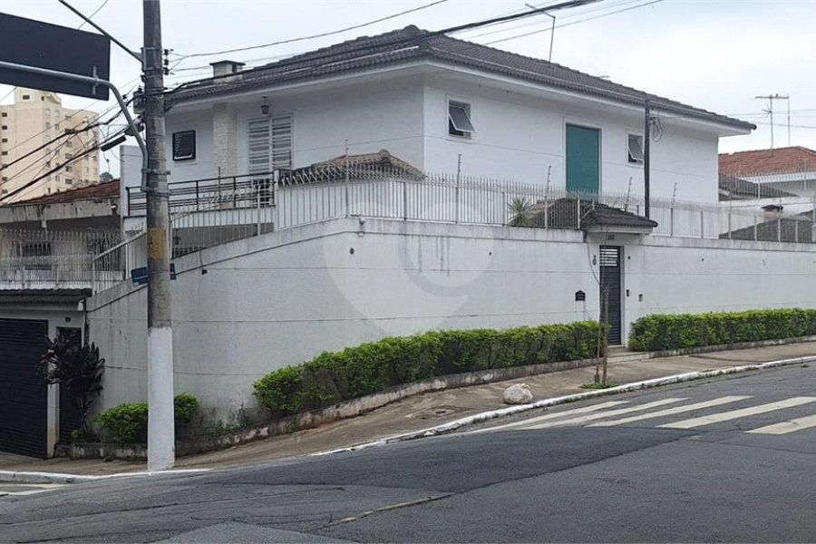 Sobrado à venda com 6 quartos, sendo 4 suítes, em Tremembé, São Paulo, SP