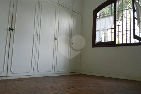 Casa à venda com 3 quartos, sendo 1 suíte, em Brooklin, São Paulo, SP