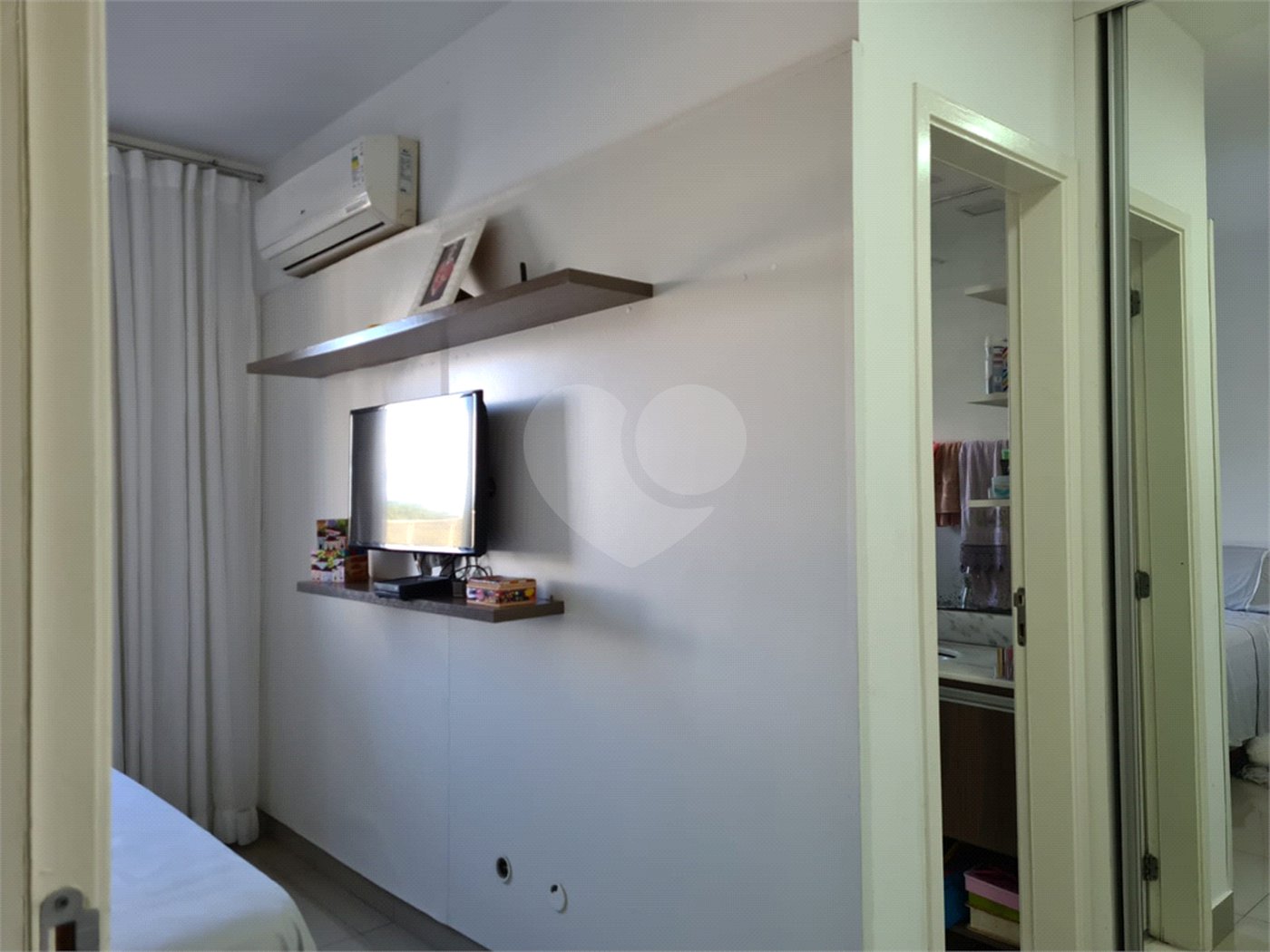 Apartamento à venda com 4 quartos, sendo 2 suítes, em Santa Rosa, Cuiabá, MT