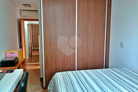 Apartamento à venda com 2 quartos, sendo 1 suíte, em Vila Mariana, São Paulo, SP