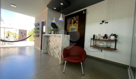 Casa à venda com 3 suítes no condomínio Portal dos Pinheiros, Itapetininga - SP