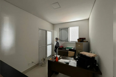 Apartamento à venda com 3 quartos, sendo 2 suítes, em Cidade Alta, Cuiabá, MT