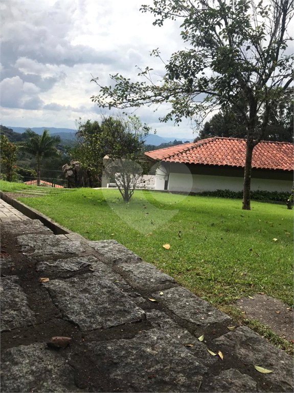 Casa à venda com 6 quartos, sendo 5 suítes, em Roseira, Mairiporã, SP
