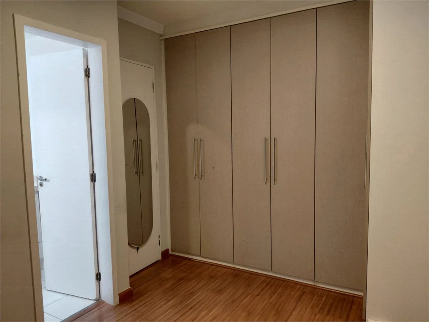 Apartamento à venda com 3 quartos, sendo 1 suíte, em Lapa, São Paulo, SP