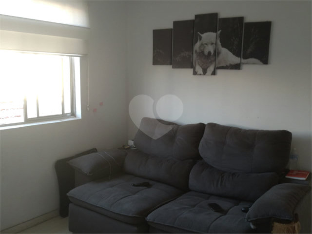 Sobrado à venda com 6 quartos, sendo 1 suíte,  em Vila Sabrina, São Paulo, SP