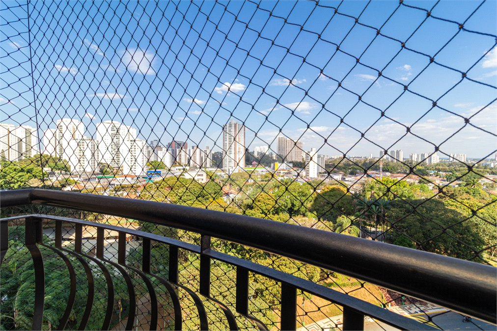 Apartamento à venda com 3 suítes em Alto da Boa Vista, São Paulo, SP