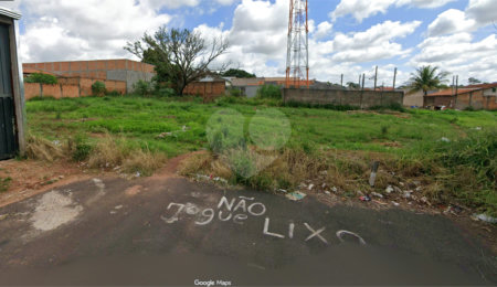 Terreno à venda em Jardim Pinheiros II, Araraquara, SP