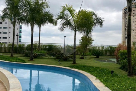 Apartamento à venda ou para alugar com 3 suítes em Santa Teresinha, São Paulo, SP