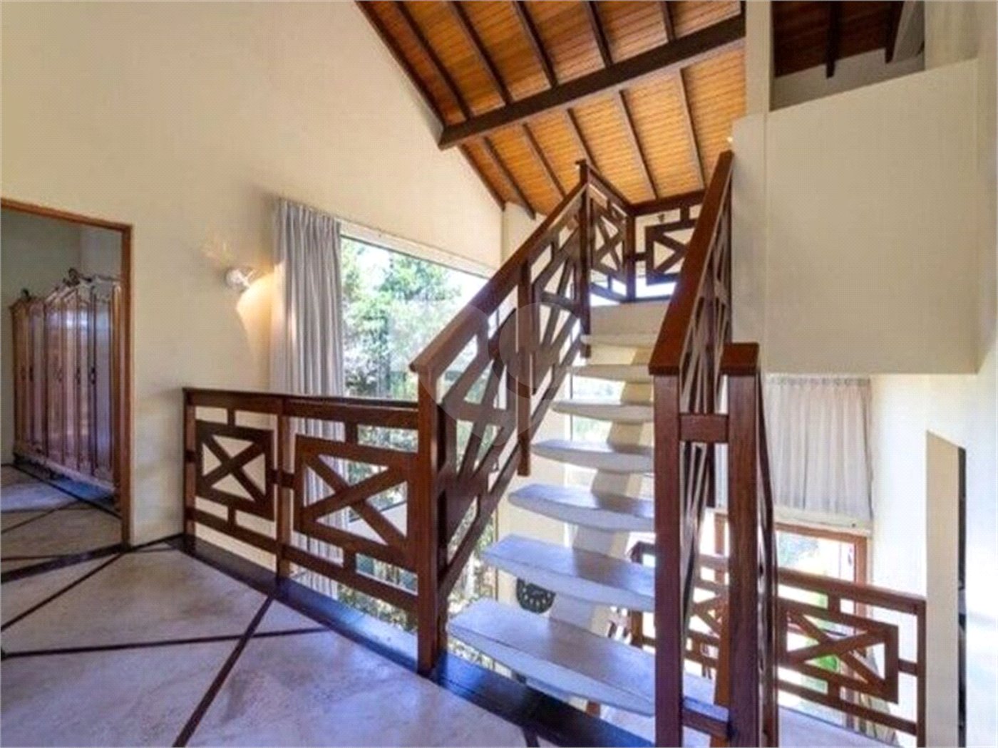 Casa para alugar com 4 suítes em Vila Santo Antônio, São Roque, SP