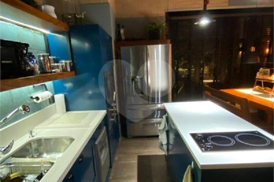 Sobrado à venda com 2 suítes em Vila Sabrina, São Paulo, SP