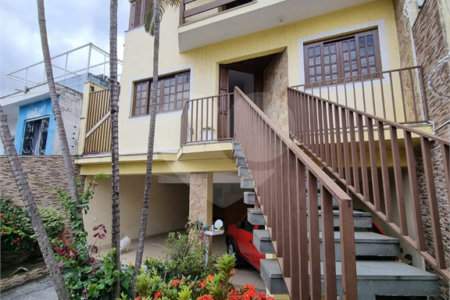 Sobrado à venda com 4 quartos, sendo 2 suítes, em Vila Mazzei, São Paulo, SP
