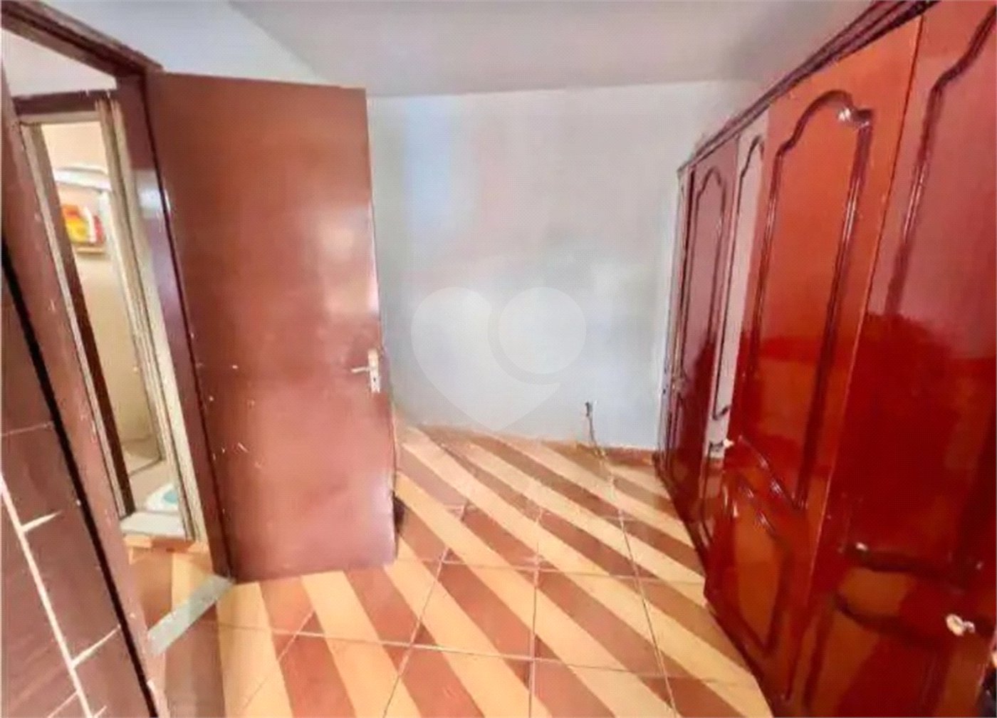 Sobrado à venda com 3 quartos, sendo 1 suíte, em Jabaquara, São Paulo, SP
