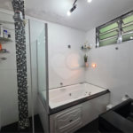 Casa à venda com 4 quartos, sendo 1 suíte, em Vila Paulo Silas, São Paulo, SP